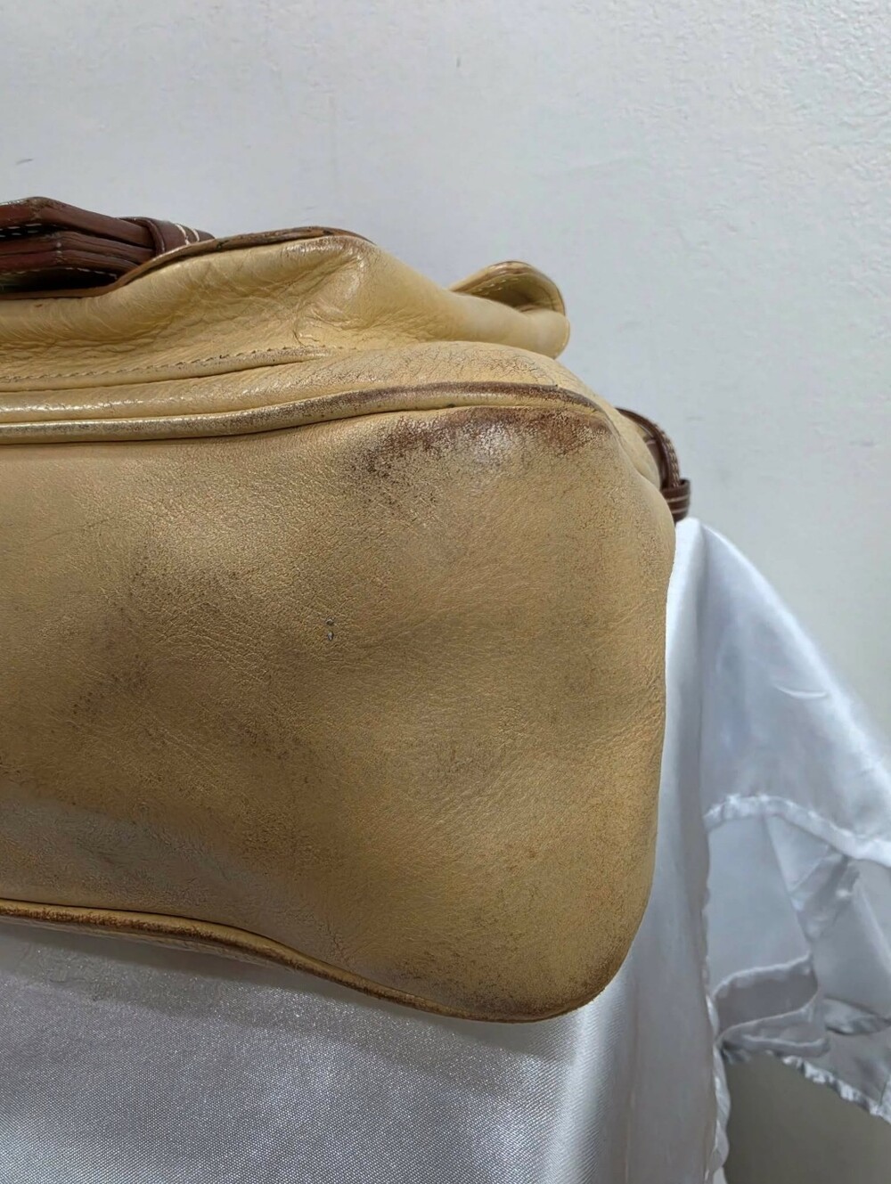 Vintage Michael Kors Beige and Brown Leather Shoulder Bag - Picture 7 of 16